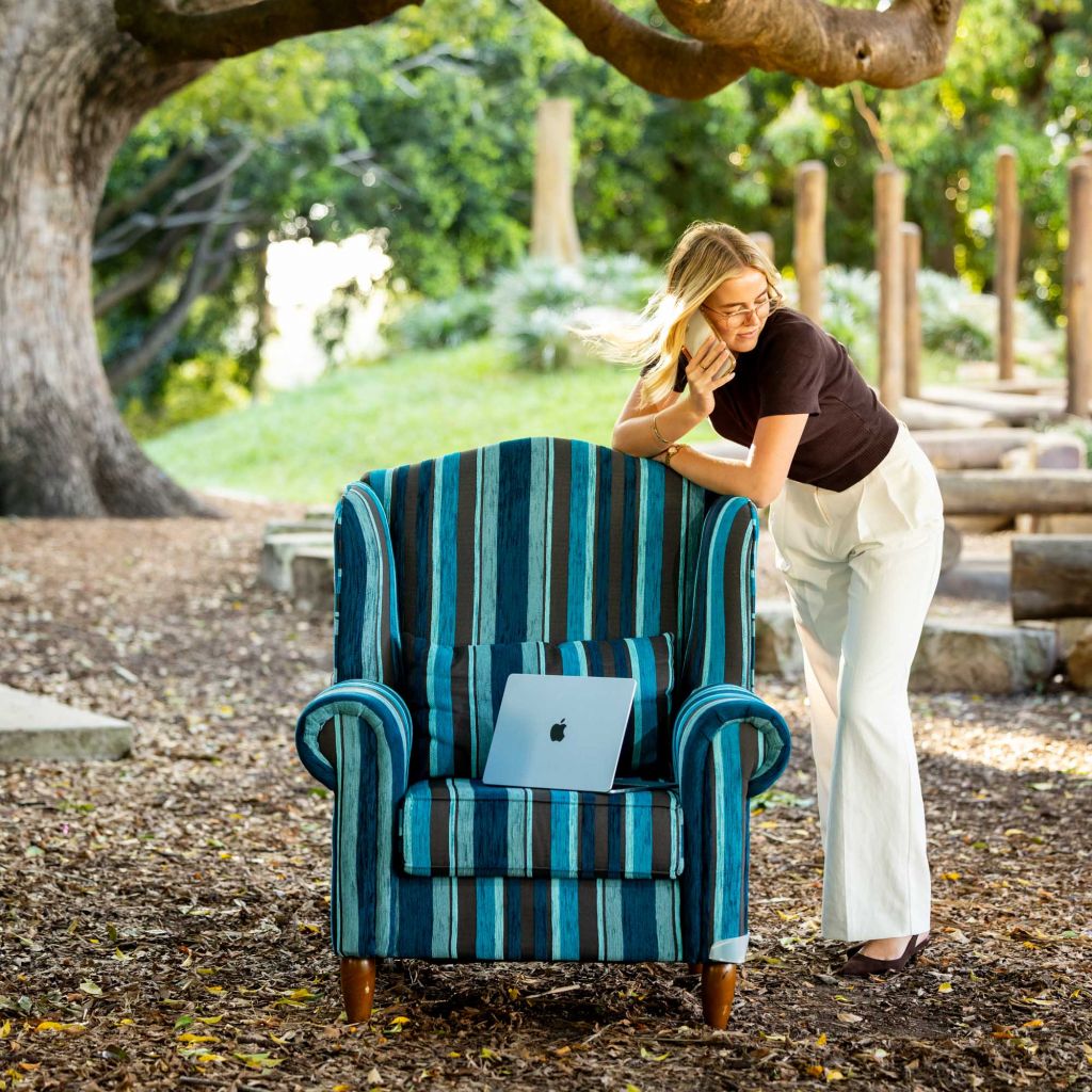 Bear-AnalieseHeadshot-3